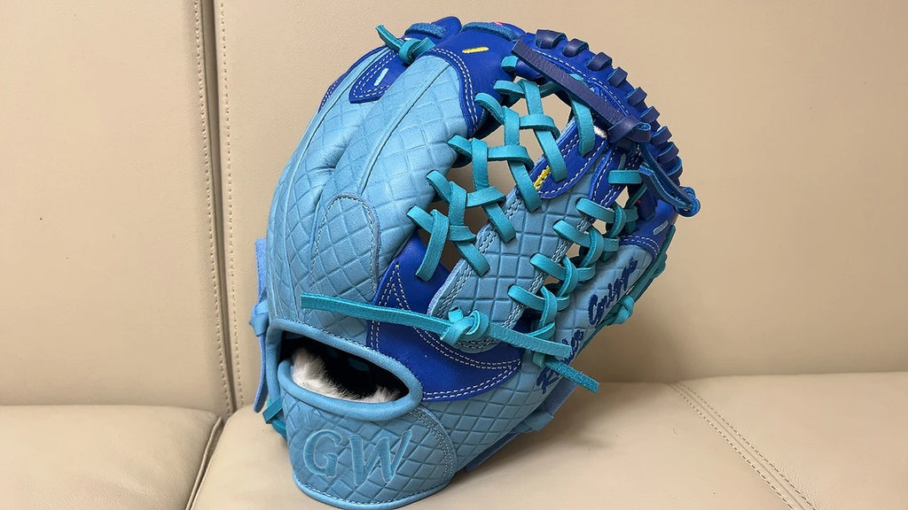 11.5/12.5inch Genuine Leather Baseball Gloves Professional Youths Adults Mitt Softball Training Catcher Gloves Sports Equipment