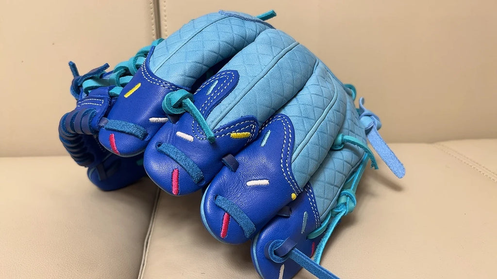 11.5/12.5inch Genuine Leather Baseball Gloves Professional Youths Adults Mitt Softball Training Catcher Gloves Sports Equipment