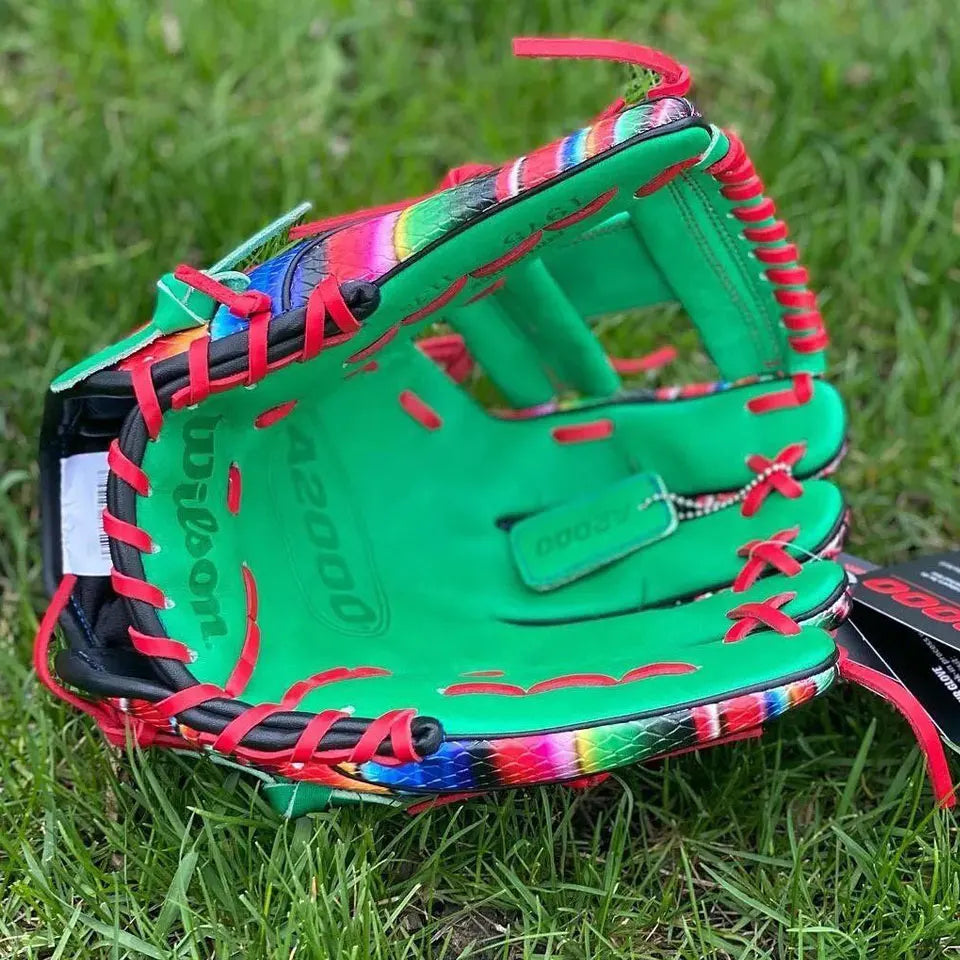 A2000 Genuine Leather Baseball & Softball Glove