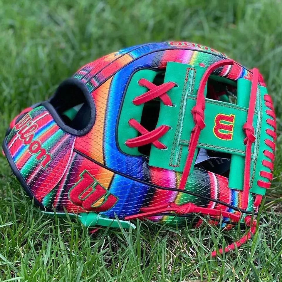 A2000 Genuine Leather Baseball & Softball Glove