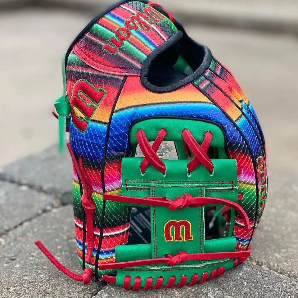 A2000 Genuine Leather Baseball & Softball Glove